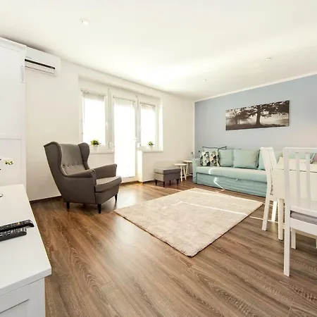 Res Apartman Eger Exterior photo